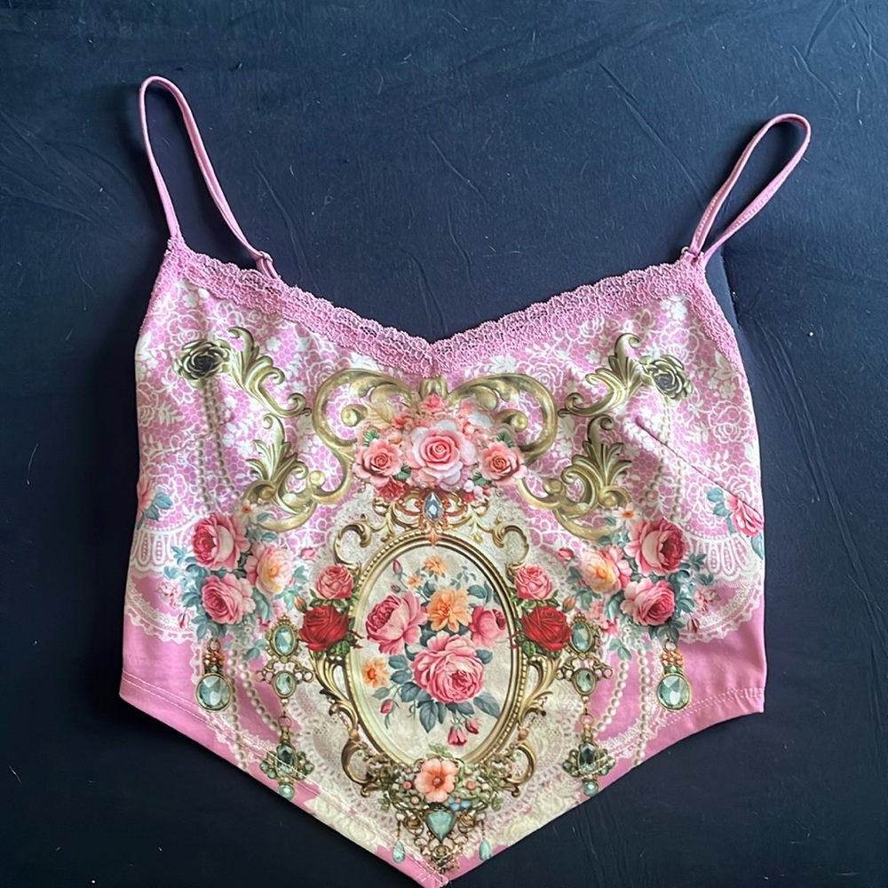 Brand new dolls kill top